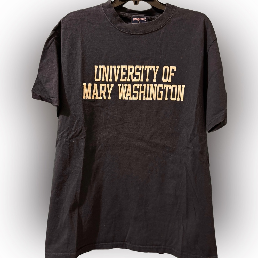 UMW University of Mary Washington Jansport Tee Shirt, Medium